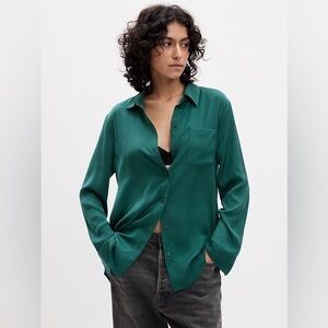 GAP easy satin shirt